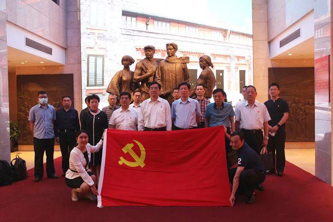 小艾比当海军